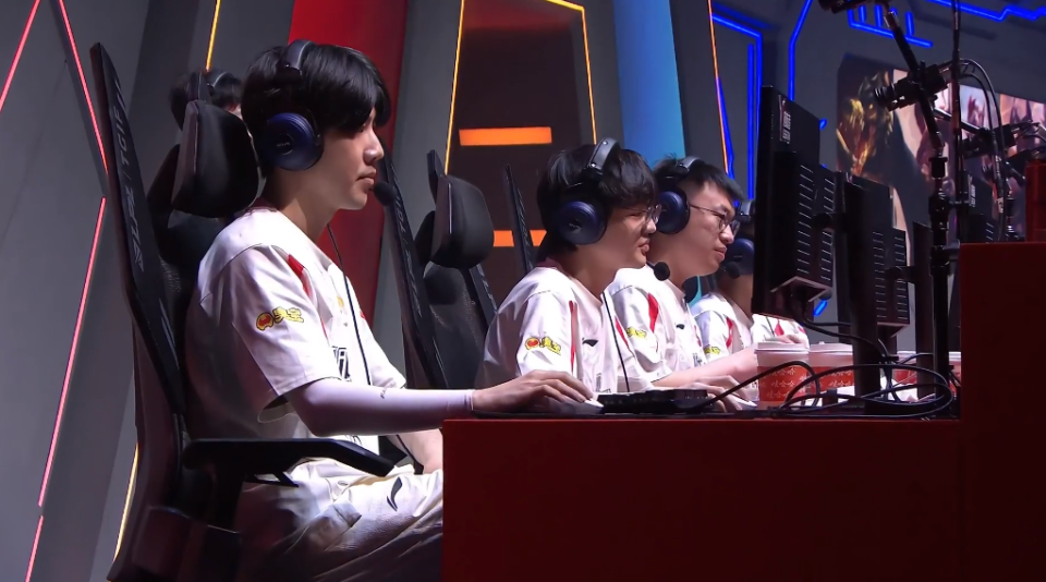 DRX鏖战TL,Crisp团战一打五焦点之战小组赛,锁定晋级资格 DRX鏖战TL,Crisp团战一打五焦点之战小组赛,锁定晋级资格