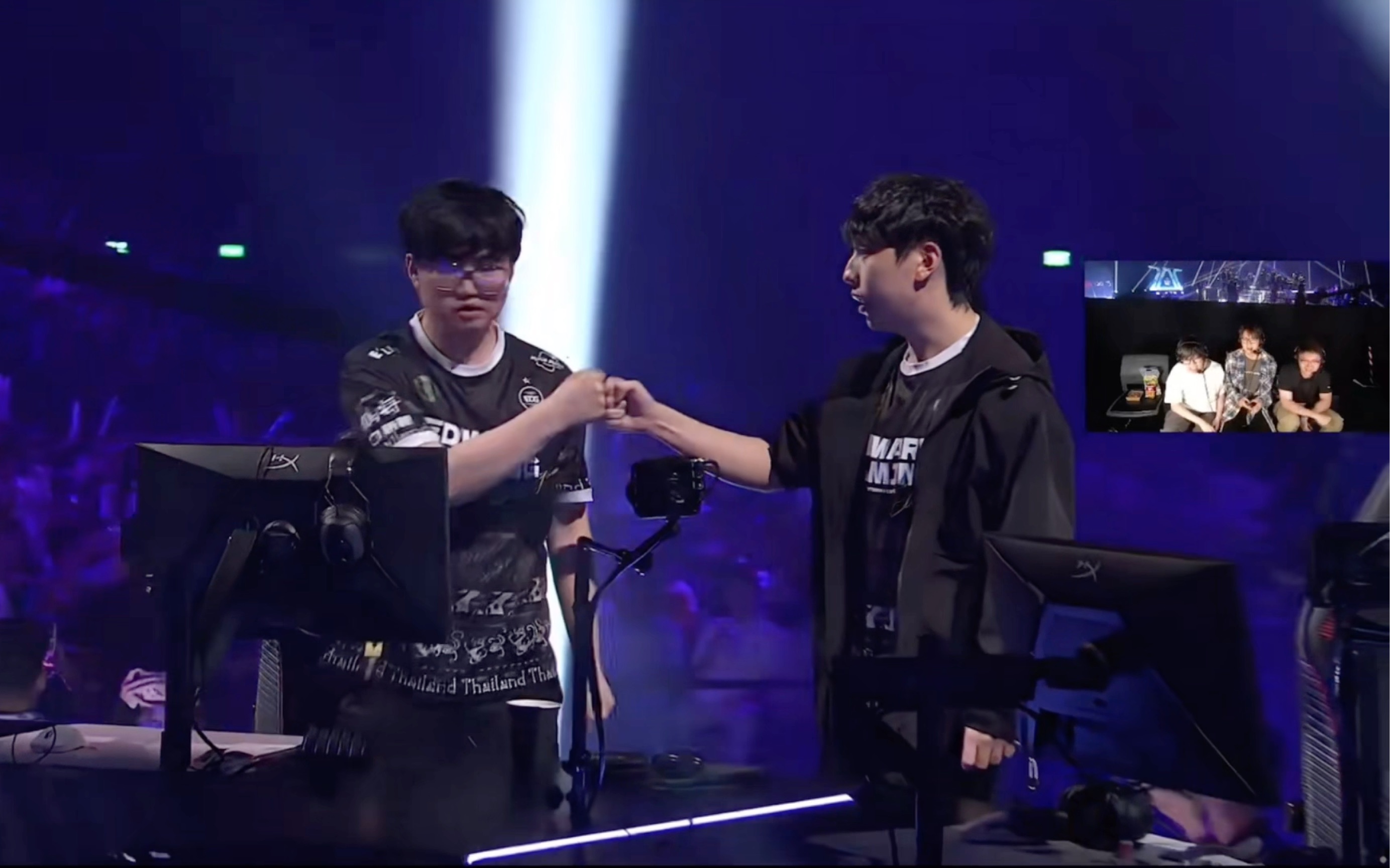 开云-EDG轻取V5，Xiaohu关键团战开团秒人强强对话四强赛，引爆全场热议